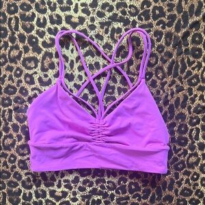 Lululemon sports bra